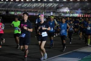 BIB: 41262, 1092, 41446
                            <button type="button" onclick="openModal(10581190)" class="btn btn-primary btn-sm float-right btn-popup" data-toggle="modal" data-target=".modal-high-quality">
                        <i class="fas fa-shopping-cart"></i> Add to Cart
                    </button>
                                            <button type="button" onclick="isThisMe(10581190, true)" class="btn btn-success btn-sm float-right btn-popup btn-isme hidden" data-toggle="tooltip" data-placement="bottom" title="นี่คือรูปของคุณใช่ไหม คลิกที่นี่เพื่อเอาเข้าอัลบั้ม">
                        <i class="fas fa-plus"></i> Add to album
                    </button>
                    <button type="button" onclick="isThisMe(10581190, false)" class="btn btn-warning btn-sm float-right btn-popup btn-isnotme hidden">
                        <i class="fas fa-ban"></i> Remove from album
                    </button>